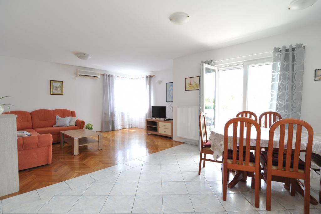 Villa Luna With Seaview Petrcane Exterior foto